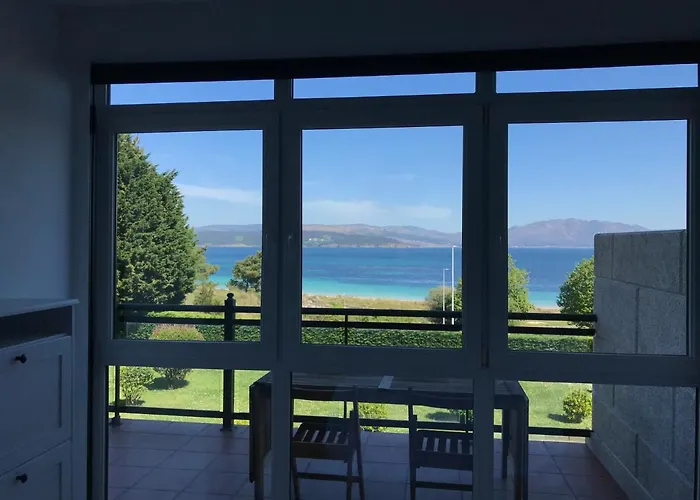 Apartmán Con Terraza Primera Linea De Playa Finisterre